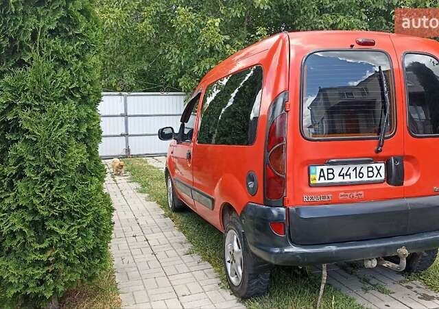 Красный Рено Кенгу, объемом двигателя 0 л и пробегом 162 тыс. км за 2850 $, фото 2 на Automoto.ua