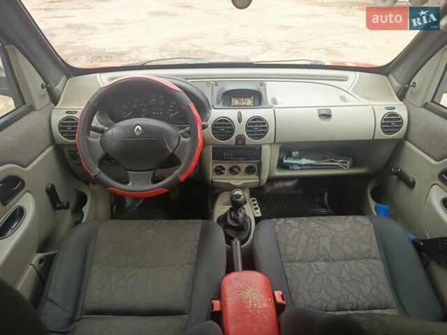 Рено Кенгу 2002 в Сновск (Щорс) на Automoto.ua Красный Рено Кенгу, объемом двигателя 1.5 л и пробегом 288 тыс. км за 2700 $, фото 7 на Automoto.ua