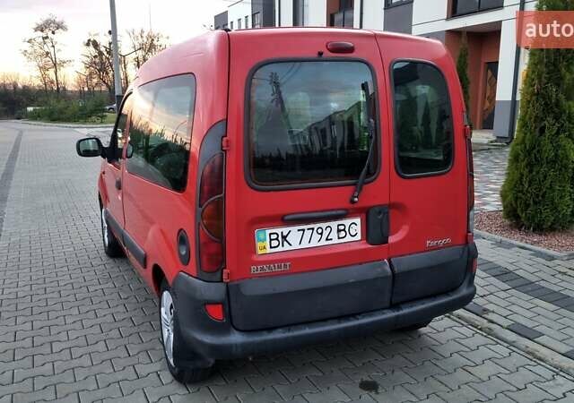 Красный Рено Кенгу, объемом двигателя 1.46 л и пробегом 353 тыс. км за 2999 $, фото 34 на Automoto.ua