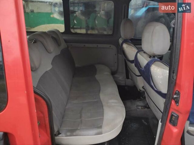 Красный Рено Кенгу, объемом двигателя 1.46 л и пробегом 300 тыс. км за 3300 $, фото 6 на Automoto.ua