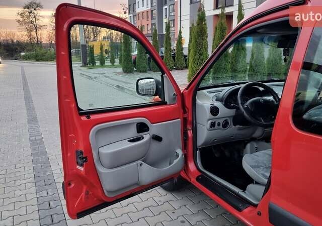 Красный Рено Кенгу, объемом двигателя 1.46 л и пробегом 353 тыс. км за 2999 $, фото 23 на Automoto.ua