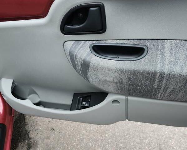 Червоний Рено Кєнгу, об'ємом двигуна 1.6 л та пробігом 240 тис. км за 5205 $, фото 35 на Automoto.ua