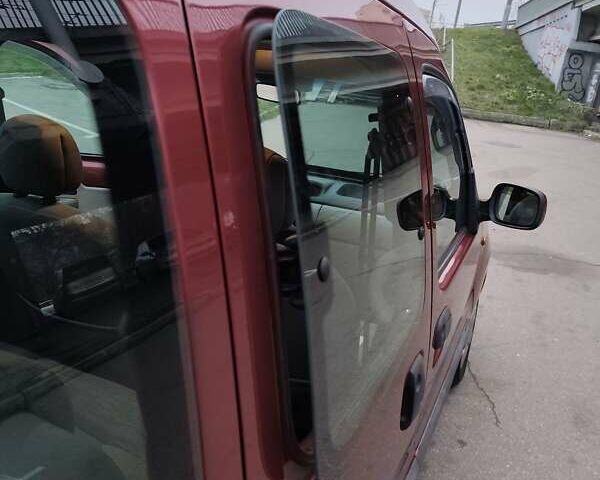 Червоний Рено Кєнгу, об'ємом двигуна 1.6 л та пробігом 240 тис. км за 5205 $, фото 32 на Automoto.ua