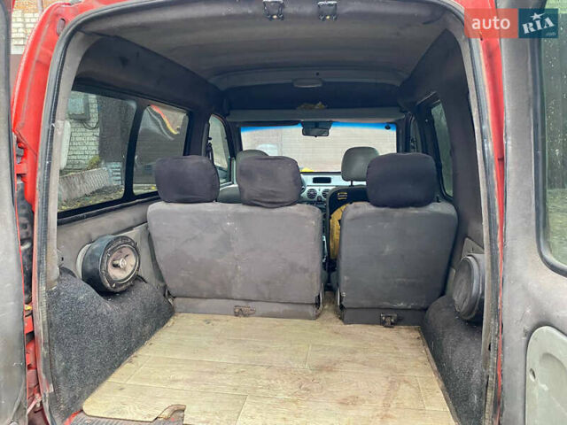 Красный Рено Кенгу, объемом двигателя 1.46 л и пробегом 410 тыс. км за 2300 $, фото 7 на Automoto.ua