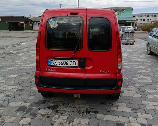 Красный Рено Кенгу, объемом двигателя 1.5 л и пробегом 255 тыс. км за 4400 $, фото 4 на Automoto.ua