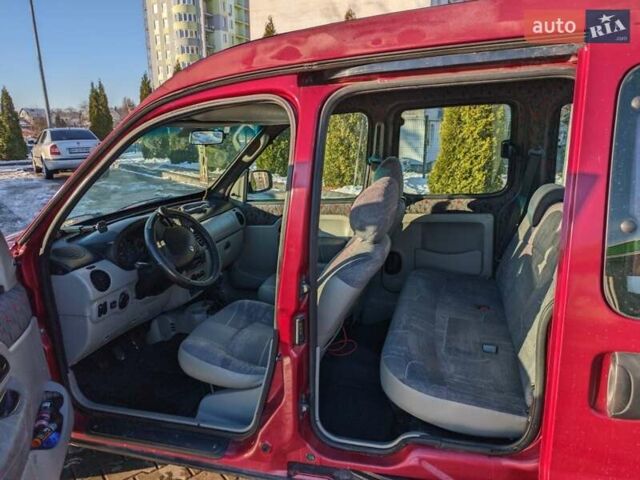 Красный Рено Кенгу, объемом двигателя 1.39 л и пробегом 400 тыс. км за 4000 $, фото 11 на Automoto.ua