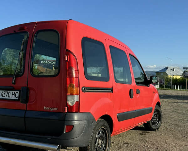 Красный Рено Кенгу, объемом двигателя 1.5 л и пробегом 220 тыс. км за 3900 $, фото 11 на Automoto.ua