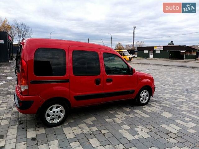 Красный Рено Кенгу, объемом двигателя 1.5 л и пробегом 255 тыс. км за 4300 $, фото 3 на Automoto.ua