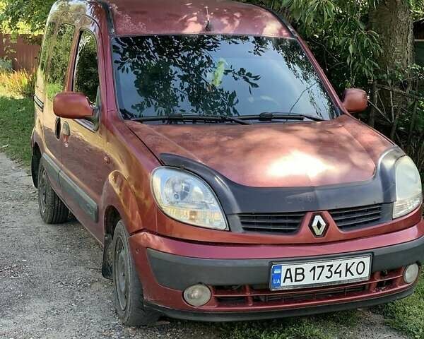 Красный Рено Кенгу, объемом двигателя 1.5 л и пробегом 320 тыс. км за 3100 $, фото 4 на Automoto.ua