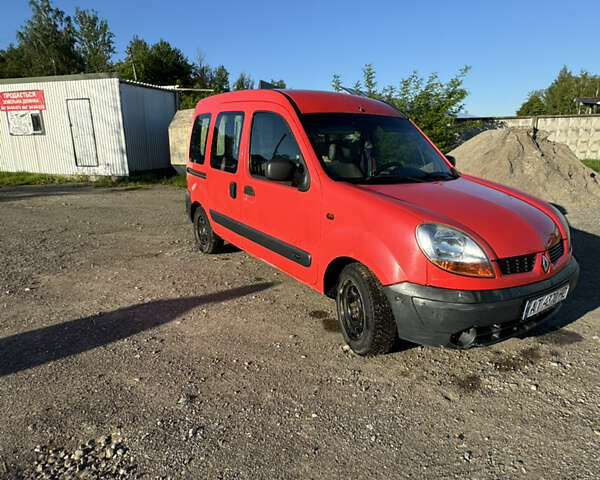 Красный Рено Кенгу, объемом двигателя 1.5 л и пробегом 220 тыс. км за 3900 $, фото 9 на Automoto.ua