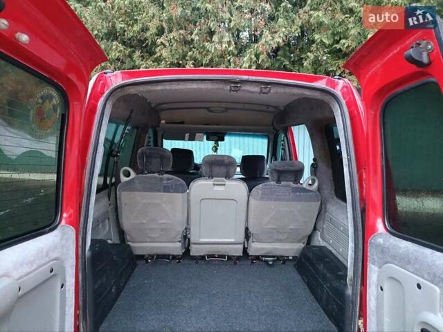 Красный Рено Кенгу, объемом двигателя 1.5 л и пробегом 255 тыс. км за 4400 $, фото 8 на Automoto.ua