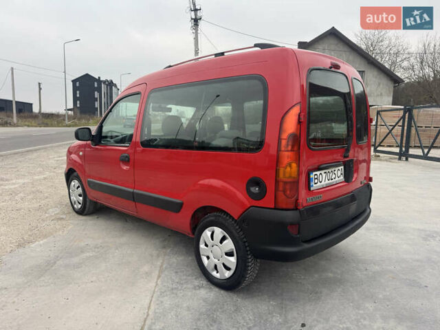 Красный Рено Кенгу, объемом двигателя 1.46 л и пробегом 275 тыс. км за 3750 $, фото 4 на Automoto.ua