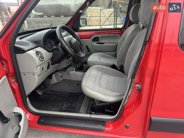 Красный Рено Кенгу, объемом двигателя 1.46 л и пробегом 275 тыс. км за 3750 $, фото 17 на Automoto.ua