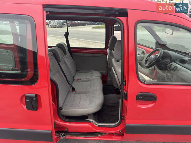 Красный Рено Кенгу, объемом двигателя 1.46 л и пробегом 275 тыс. км за 3750 $, фото 14 на Automoto.ua