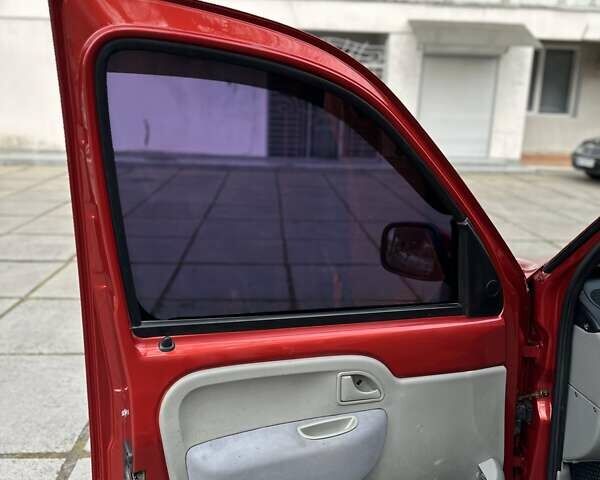 Червоний Рено Кєнгу, об'ємом двигуна 1.6 л та пробігом 188 тис. км за 5500 $, фото 7 на Automoto.ua