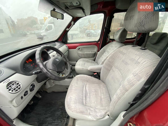 Красный Рено Кенгу, объемом двигателя 1.4 л и пробегом 265 тыс. км за 3500 $, фото 12 на Automoto.ua