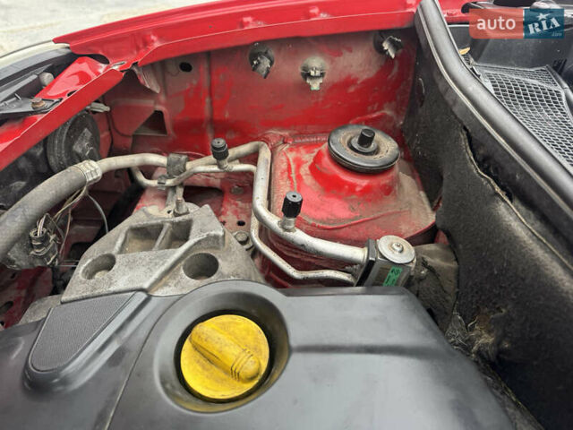 Красный Рено Кенгу, объемом двигателя 1.46 л и пробегом 275 тыс. км за 3750 $, фото 18 на Automoto.ua