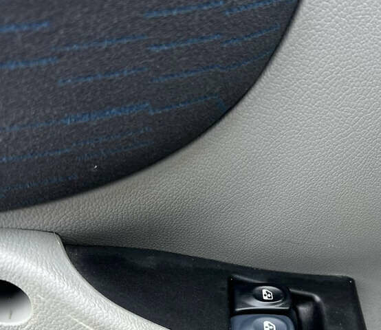 Красный Рено Кенгу, объемом двигателя 1.6 л и пробегом 120 тыс. км за 5900 $, фото 13 на Automoto.ua