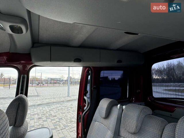 Красный Рено Кенгу, объемом двигателя 1.6 л и пробегом 205 тыс. км за 5750 $, фото 62 на Automoto.ua