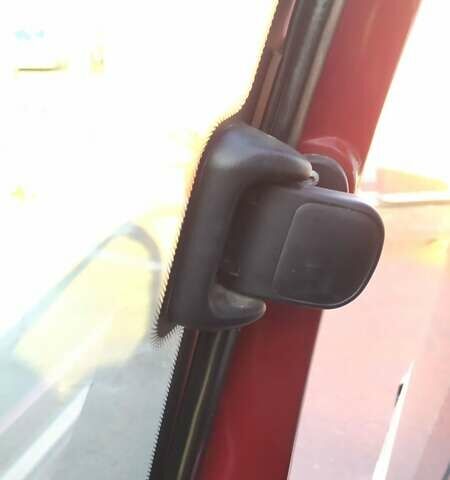 Червоний Рено Кєнгу, об'ємом двигуна 1.46 л та пробігом 318 тис. км за 3999 $, фото 17 на Automoto.ua