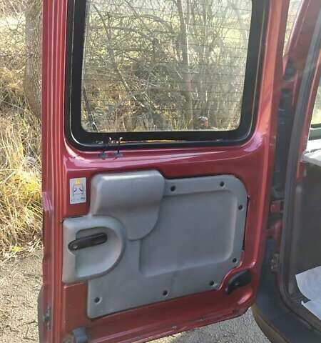 Червоний Рено Кєнгу, об'ємом двигуна 1.46 л та пробігом 318 тис. км за 3999 $, фото 22 на Automoto.ua