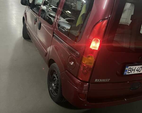 Красный Рено Кенгу, объемом двигателя 1.6 л и пробегом 220 тыс. км за 5500 $, фото 7 на Automoto.ua