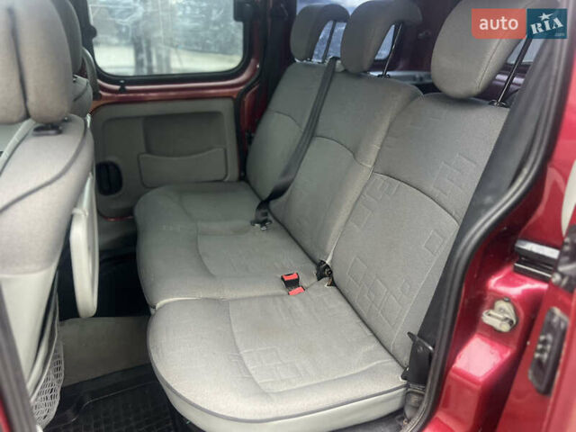 Красный Рено Кенгу, объемом двигателя 1.4 л и пробегом 155 тыс. км за 3350 $, фото 33 на Automoto.ua