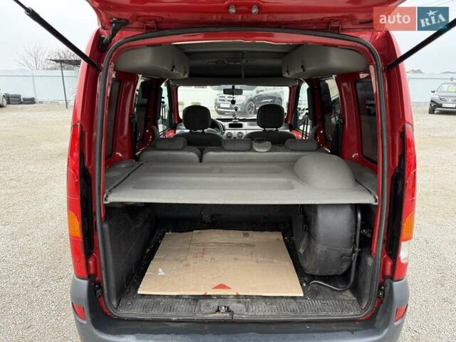 Красный Рено Кенгу, объемом двигателя 1.6 л и пробегом 171 тыс. км за 5900 $, фото 11 на Automoto.ua