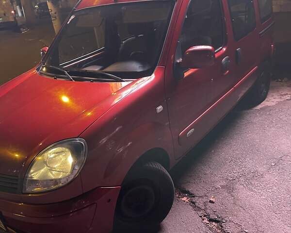 Красный Рено Кенгу, объемом двигателя 1.6 л и пробегом 220 тыс. км за 5500 $, фото 22 на Automoto.ua