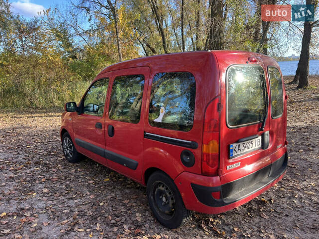 Красный Рено Кенгу, объемом двигателя 1.6 л и пробегом 272 тыс. км за 6000 $, фото 3 на Automoto.ua