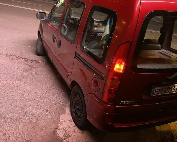 Красный Рено Кенгу, объемом двигателя 1.6 л и пробегом 220 тыс. км за 5500 $, фото 24 на Automoto.ua