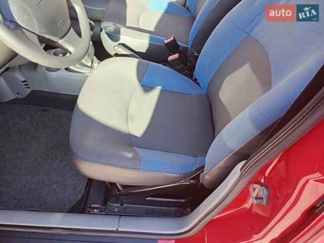Червоний Рено Кєнгу, об'ємом двигуна 1.2 л та пробігом 185 тис. км за 5500 $, фото 13 на Automoto.ua