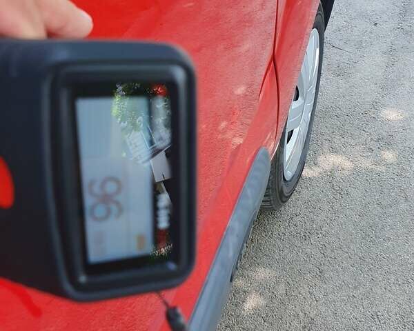 Красный Рено Кенгу, объемом двигателя 1.2 л и пробегом 265 тыс. км за 5500 $, фото 65 на Automoto.ua