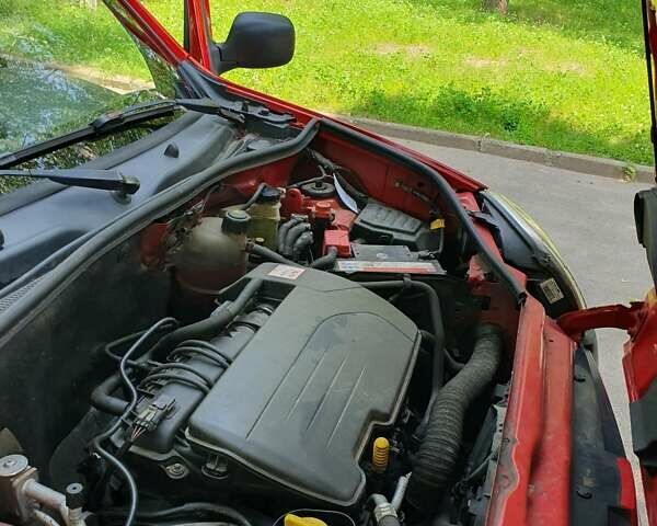 Красный Рено Кенгу, объемом двигателя 1.2 л и пробегом 265 тыс. км за 5500 $, фото 35 на Automoto.ua