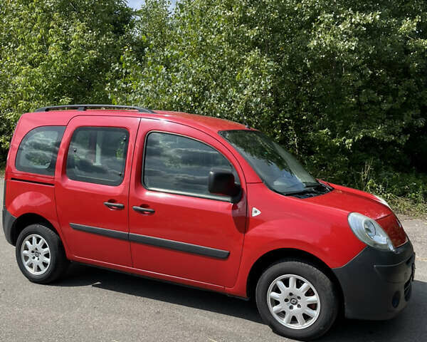 Червоний Рено Кєнгу, об'ємом двигуна 1.6 л та пробігом 239 тис. км за 6700 $, фото 3 на Automoto.ua