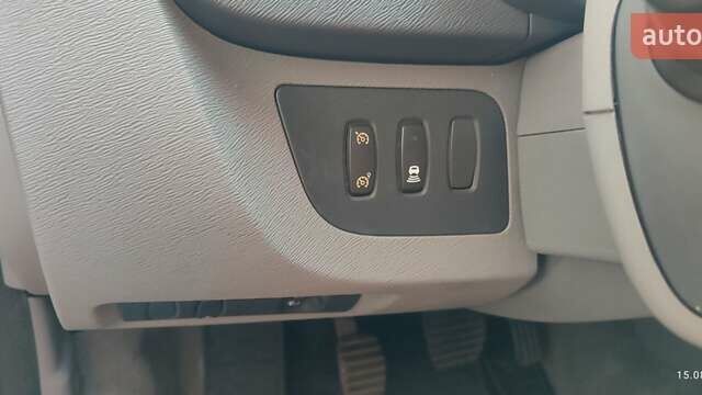Красный Рено Кенгу, объемом двигателя 1.5 л и пробегом 290 тыс. км за 8150 $, фото 28 на Automoto.ua
