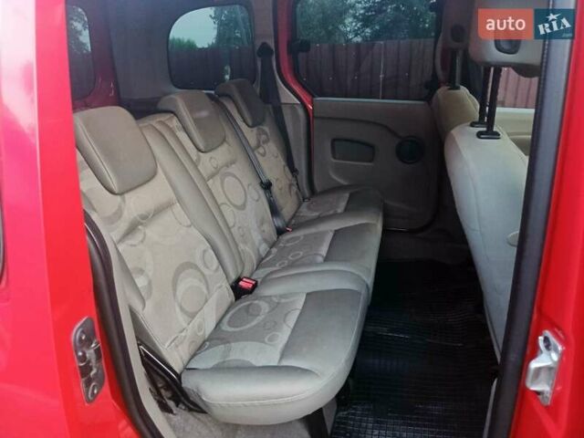 Рено Кенгу 2008 в Нововолынск на Automoto.ua Красный Рено Кенгу, объемом двигателя 1.46 л и пробегом 202 тыс. км за 7200 $, фото 7 на Automoto.ua