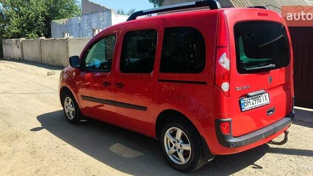 Красный Рено Кенгу, объемом двигателя 1.5 л и пробегом 290 тыс. км за 8150 $, фото 5 на Automoto.ua