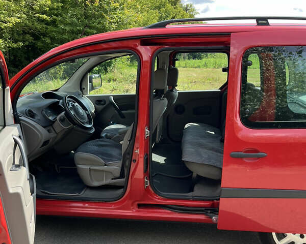 Червоний Рено Кєнгу, об'ємом двигуна 1.6 л та пробігом 239 тис. км за 6700 $, фото 8 на Automoto.ua