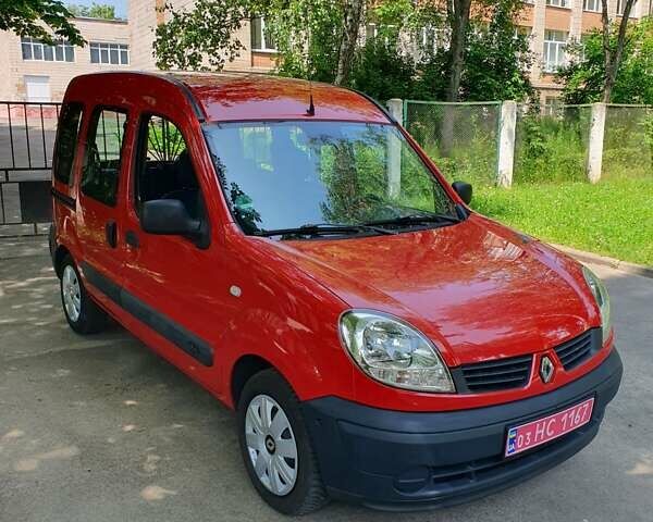 Красный Рено Кенгу, объемом двигателя 1.2 л и пробегом 265 тыс. км за 5500 $, фото 2 на Automoto.ua
