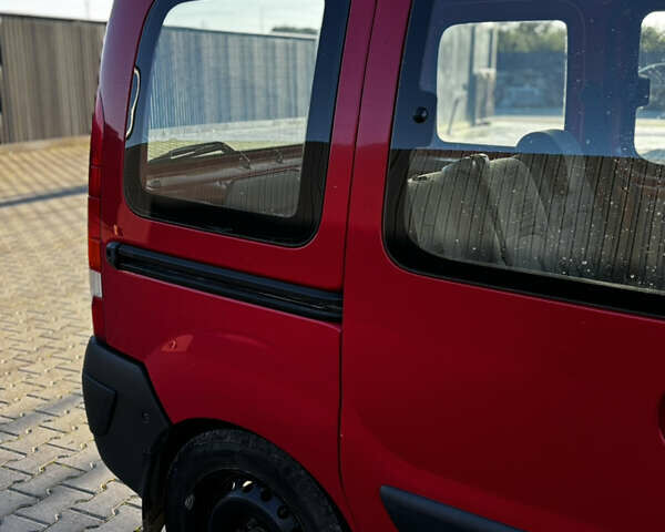 Червоний Рено Кєнгу, об'ємом двигуна 1.2 л та пробігом 190 тис. км за 4500 $, фото 5 на Automoto.ua