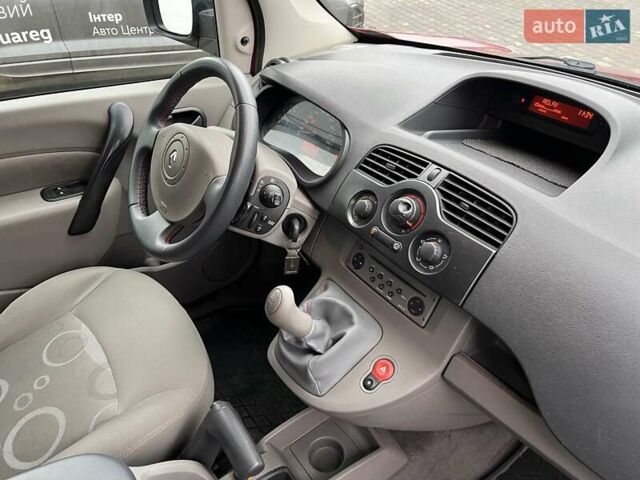Червоний Рено Кєнгу, об'ємом двигуна 1.6 л та пробігом 257 тис. км за 7300 $, фото 33 на Automoto.ua