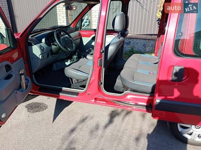 Червоний Рено Кєнгу, об'ємом двигуна 1.2 л та пробігом 185 тис. км за 5500 $, фото 7 на Automoto.ua