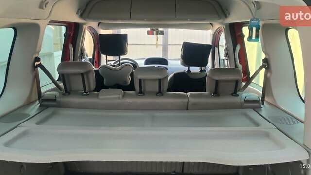 Красный Рено Кенгу, объемом двигателя 1.5 л и пробегом 290 тыс. км за 8150 $, фото 12 на Automoto.ua