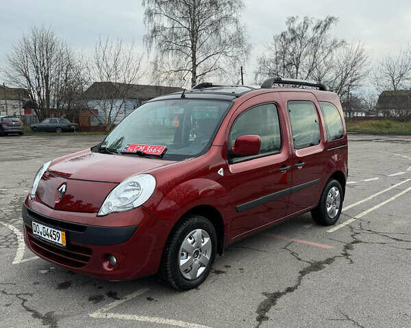 Красный Рено Кенгу, объемом двигателя 1.6 л и пробегом 178 тыс. км за 7700 $, фото 7 на Automoto.ua