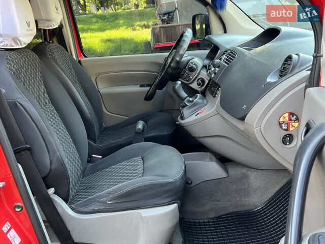 Красный Рено Кенгу, объемом двигателя 1.5 л и пробегом 213 тыс. км за 5450 $, фото 30 на Automoto.ua