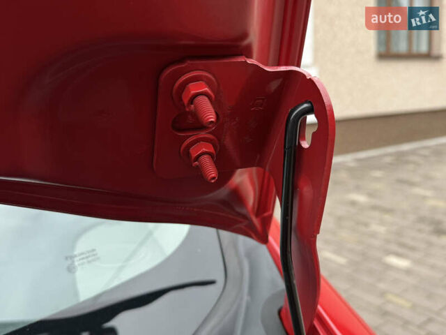Красный Рено Кенгу, объемом двигателя 1.6 л и пробегом 219 тыс. км за 7350 $, фото 76 на Automoto.ua