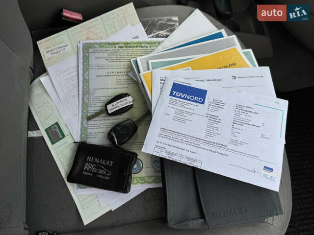 Красный Рено Кенгу, объемом двигателя 1.6 л и пробегом 219 тыс. км за 7350 $, фото 80 на Automoto.ua