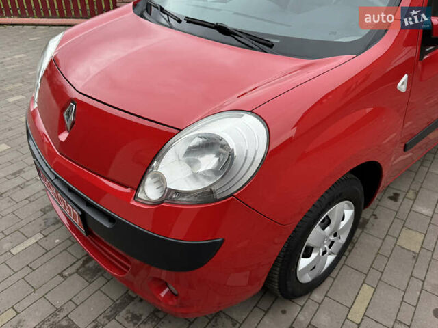 Красный Рено Кенгу, объемом двигателя 1.6 л и пробегом 219 тыс. км за 7350 $, фото 24 на Automoto.ua