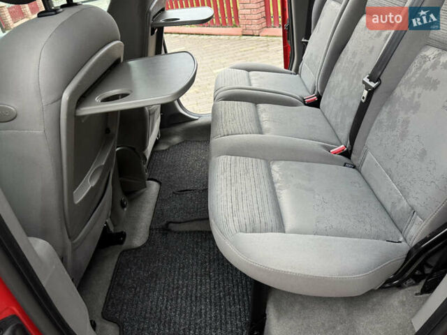 Красный Рено Кенгу, объемом двигателя 1.6 л и пробегом 219 тыс. км за 7350 $, фото 63 на Automoto.ua